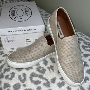 Steve Madden Zarayy Slip On Sneakers….Size 9M